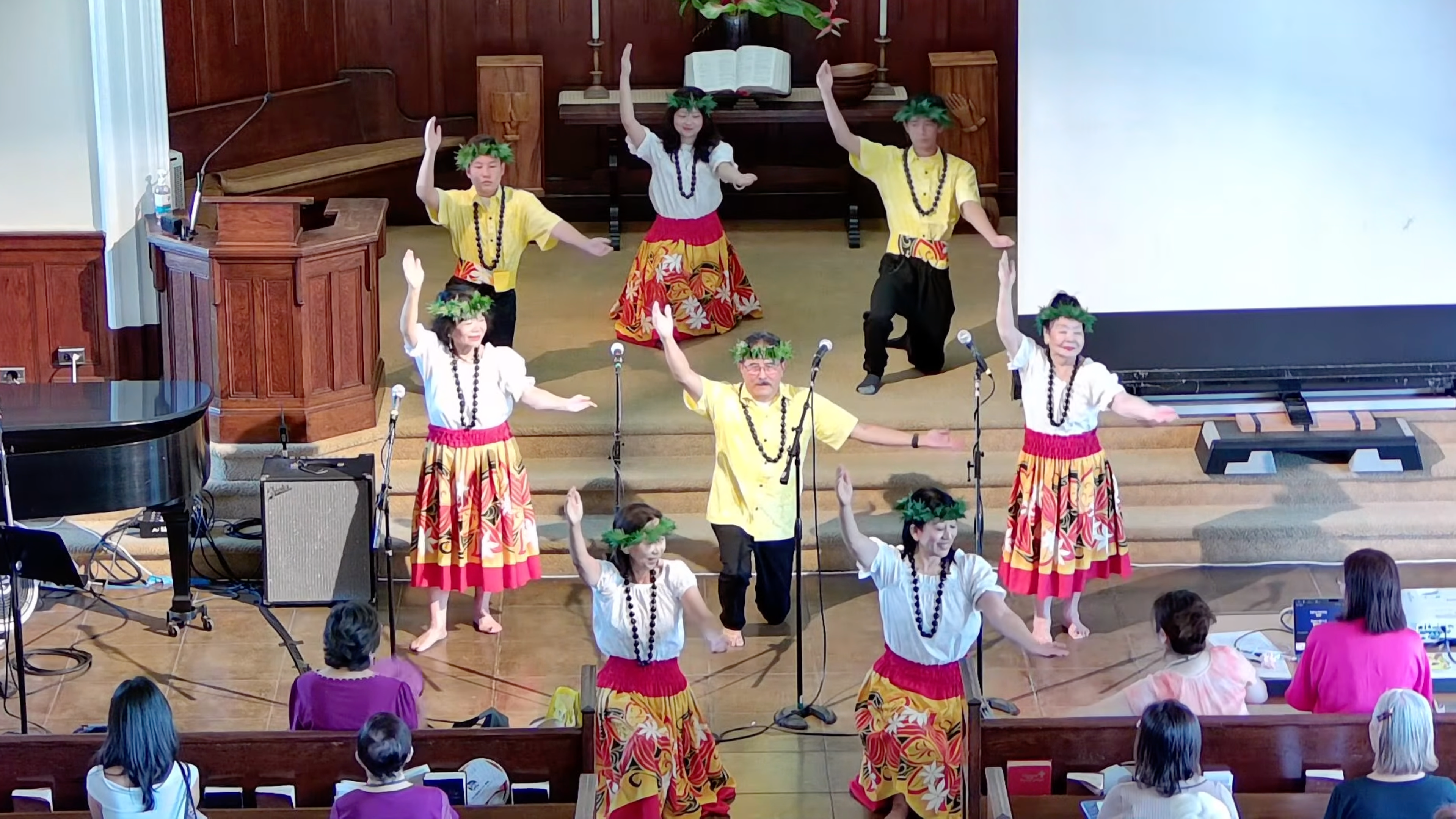 Makiki Christian Church congregation worshipping together